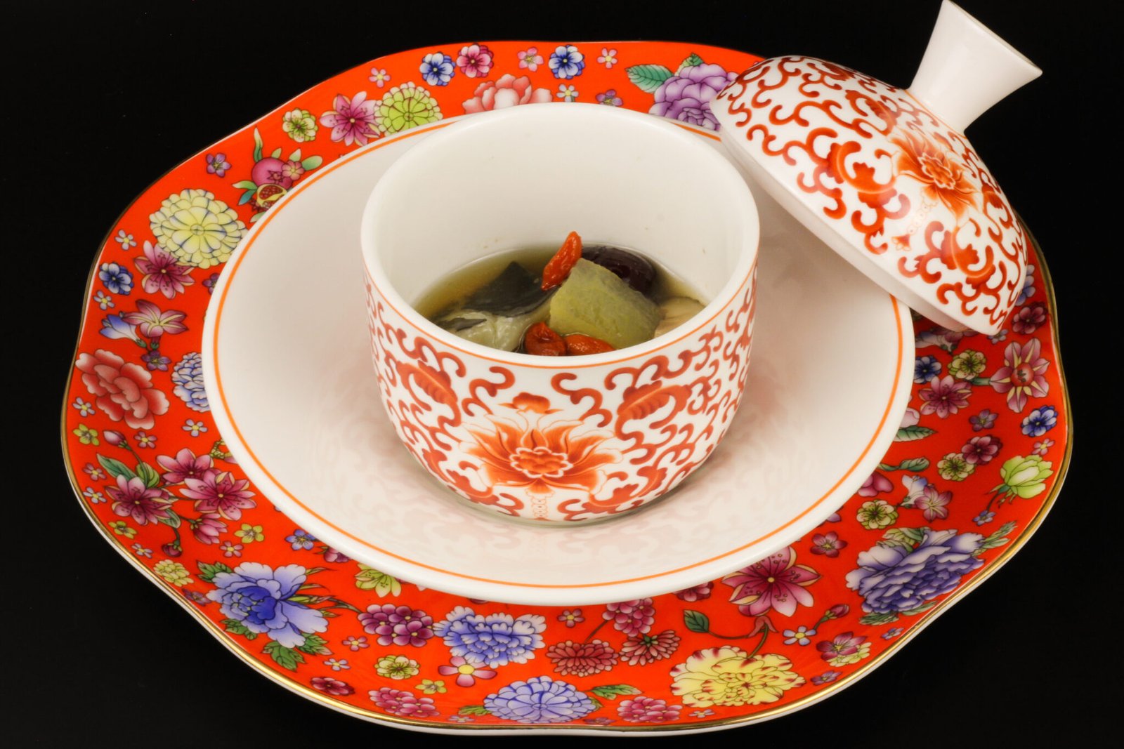 すっぽん干し貝柱入り蒸しスープ