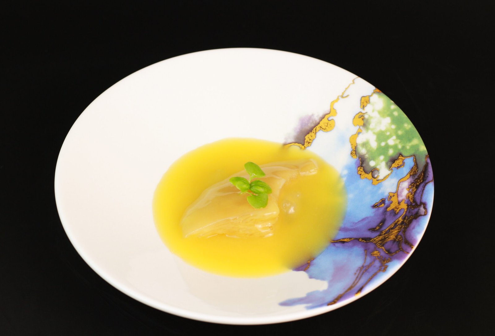 ふかひれの煮込み黄金コラーゲンスープ